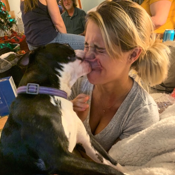 Meet your Posher, Jessica - Picture 1 of 3